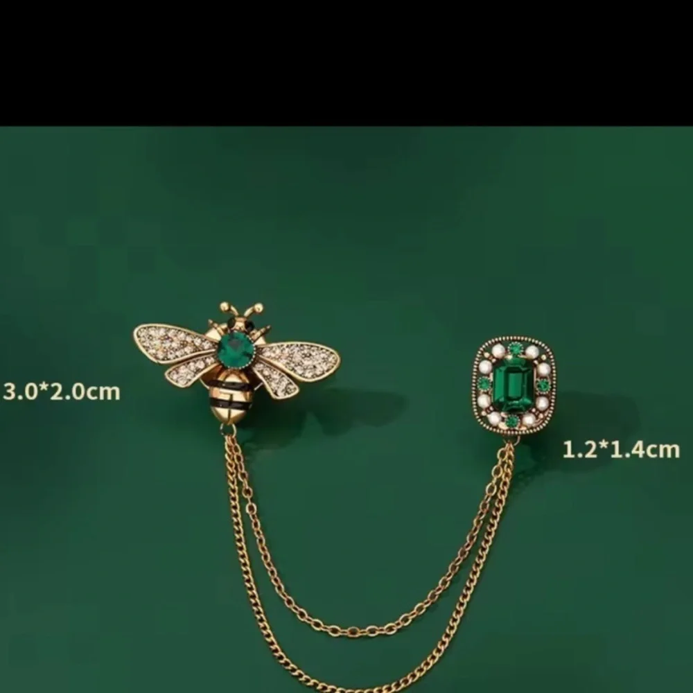 Vintage Bee Crystal Chain Brooch | Green Gem Lapel Pin | Elegant Gold Accessory